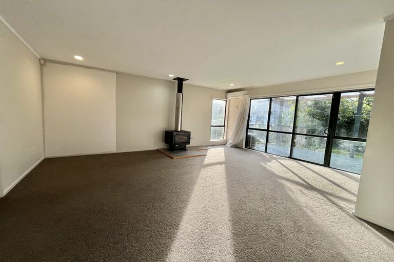 Photo of property in 40a Redoubt Road, Goodwood Heights, Auckland, 2105