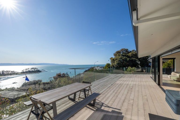 Photo of property in 82 Princes Drive, Britannia Heights, Nelson, 7010