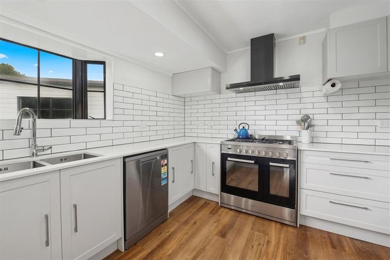 Photo of property in 486 Pukehangi Road, Pomare, Rotorua, 3015