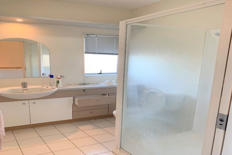 Photo of property in 6/29 Haven Drive, East Tamaki, Auckland, 2013