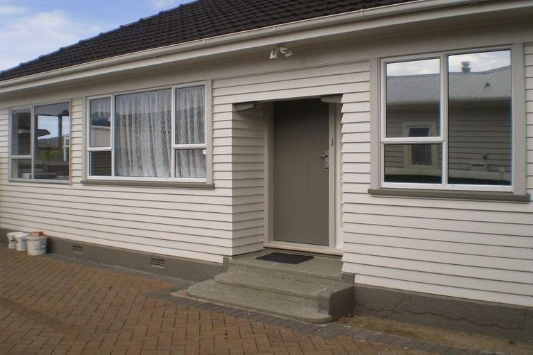 Photo of property in 43 Gordon Street, Avalon, Lower Hutt, 5011