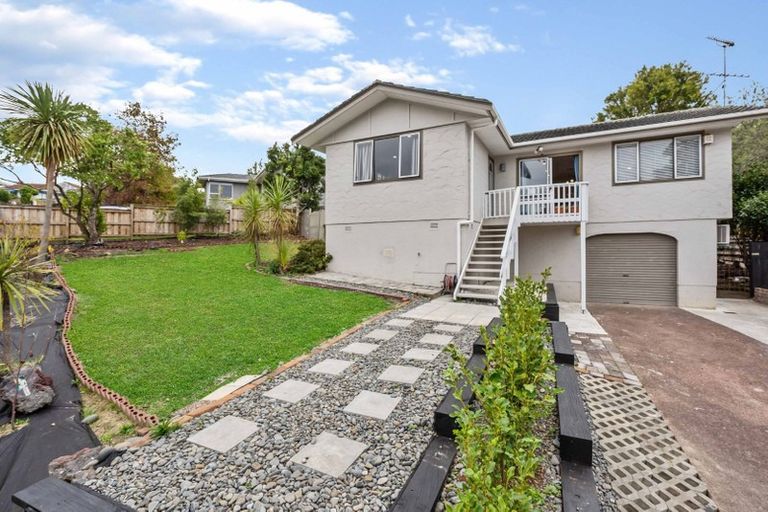 Photo of property in 108 Weatherly Road, Torbay, Auckland, 0630