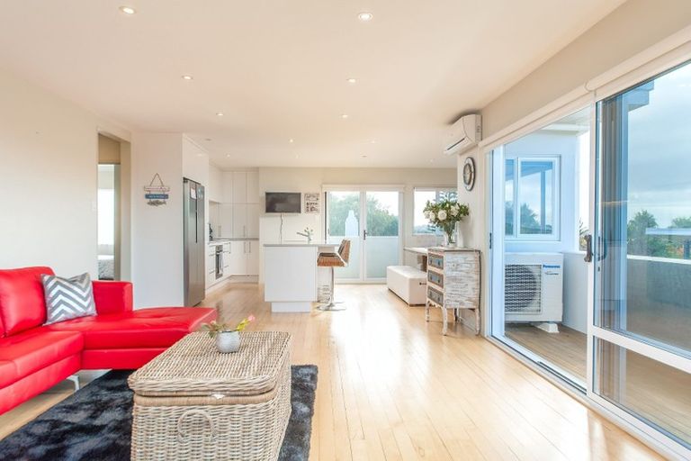 Photo of property in 150 Aberdeen Road, Campbells Bay, Auckland, 0620