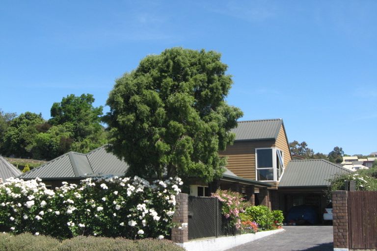 Photo of property in 2 Pentonville Close, Westmorland, Christchurch, 8025