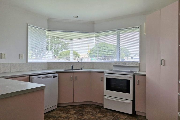 Photo of property in 3/39 Sackville Street, Fitzroy, New Plymouth, 4312