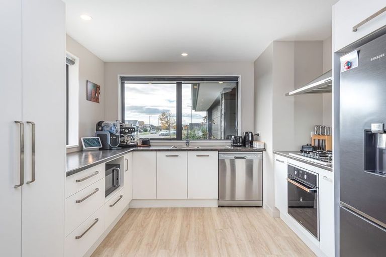 Photo of property in 19 Helen Place, Halswell, Christchurch, 8025