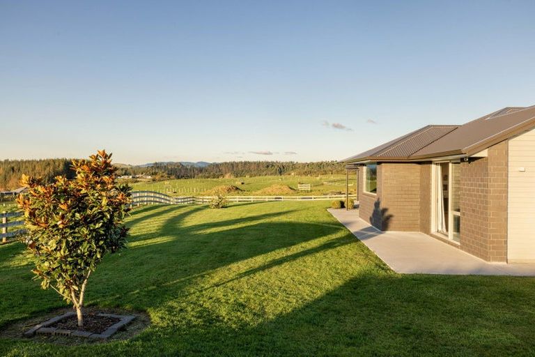 Photo of property in 10 Betty May Drive, Pyes Pa, Tauranga, 3173