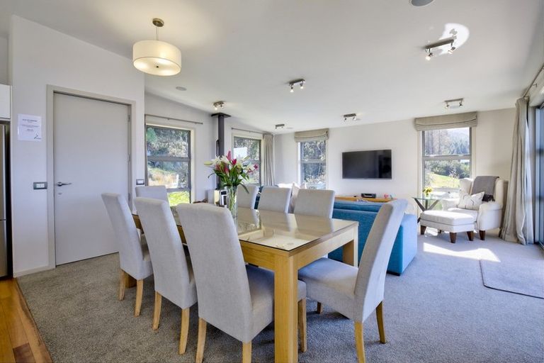 Photo of property in 23 Olivers Place, Queenstown, 9300