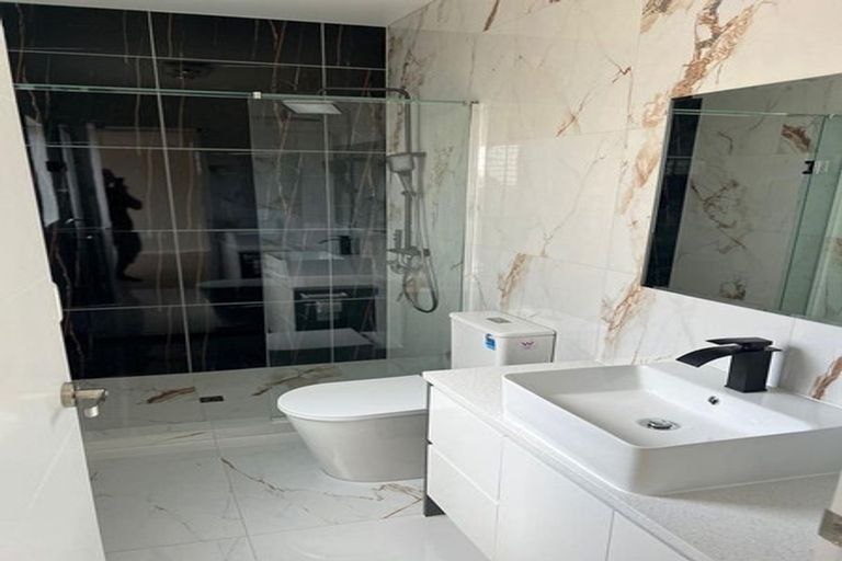 Photo of property in 32a Castlebane Drive, Flat Bush, Auckland, 2019