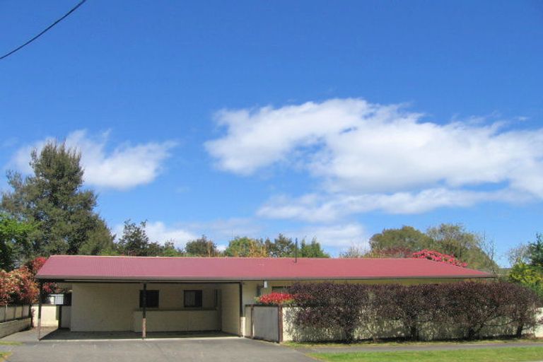 Photo of property in 2/35 Hawai Street, Two Mile Bay, Taupo, 3330