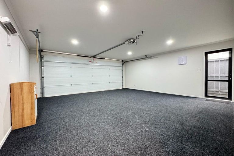 Photo of property in 3 Tuwhare Street, Papakura, 2110