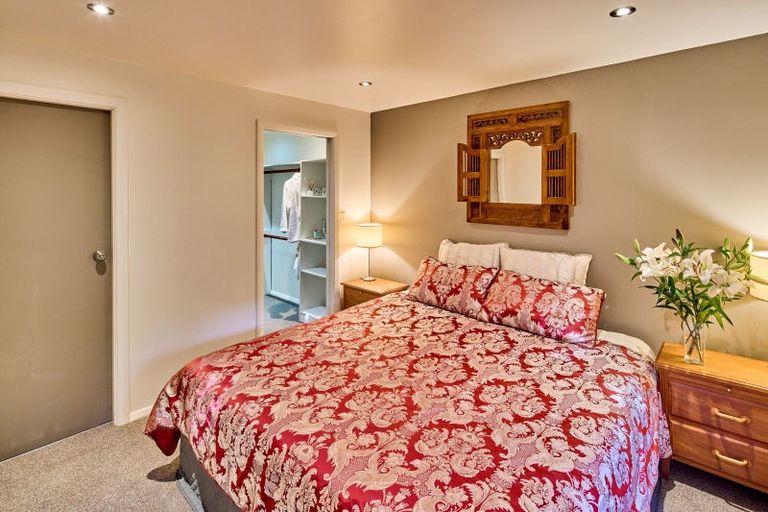 Photo of property in 194 Eastern Hutt Road, Taita, Lower Hutt, 5019