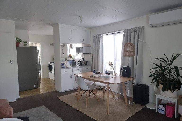 Photo of property in 55 Collins Avenue, Tawa, Wellington, 5028