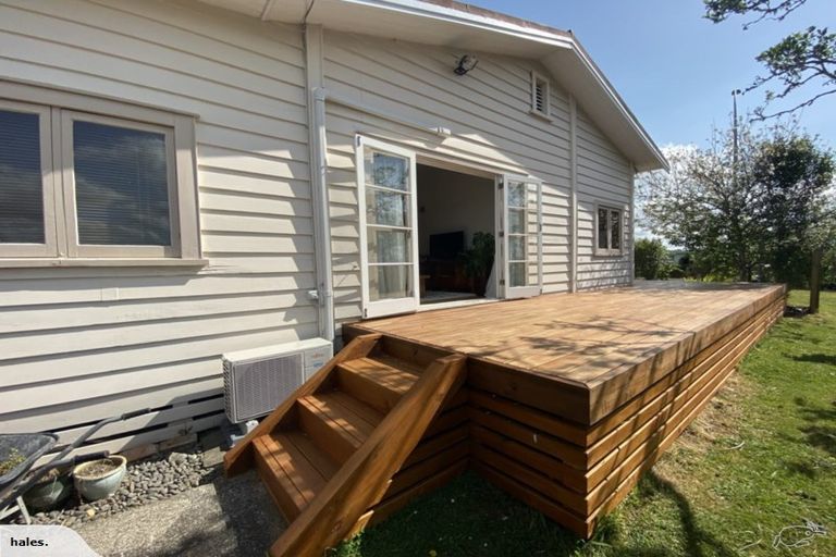 Photo of property in 75 Tuhikaramea Road, Dinsdale, Hamilton, 3204