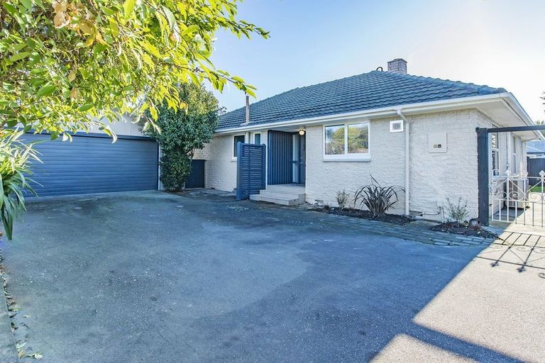 Photo of property in 1/94a Maidstone Road, Ilam, Christchurch, 8041
