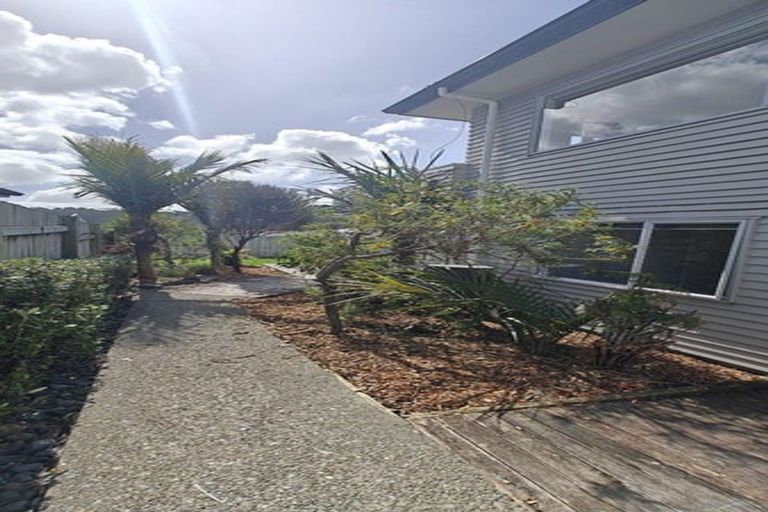 Photo of property in 15 Burnside Court, Rosedale, Auckland, 0632