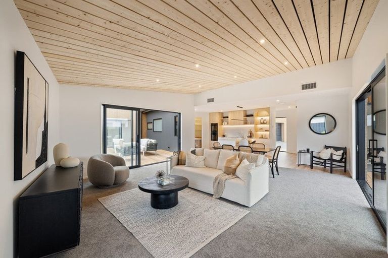 Photo of property in 12 Kelly Street, Rangiora, 7400