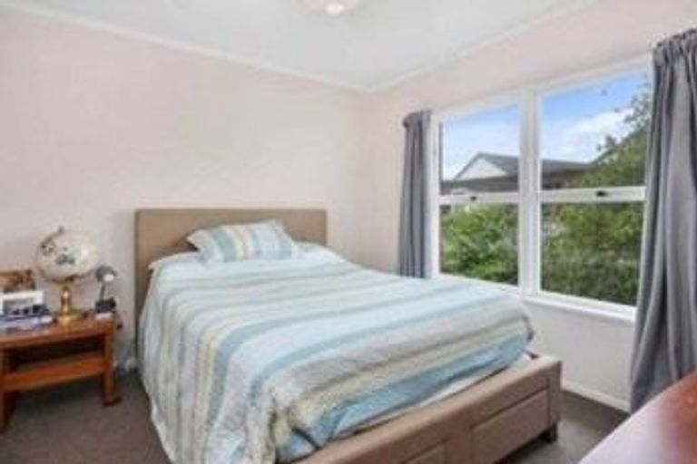 Photo of property in 5/174 East Coast Road, Forrest Hill, Auckland, 0620