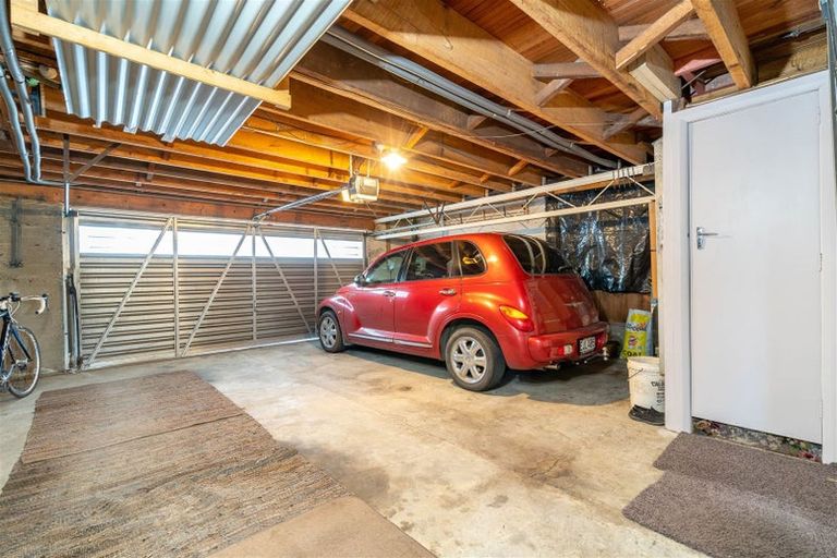 Photo of property in 6 Essex Street, Balclutha, 9230