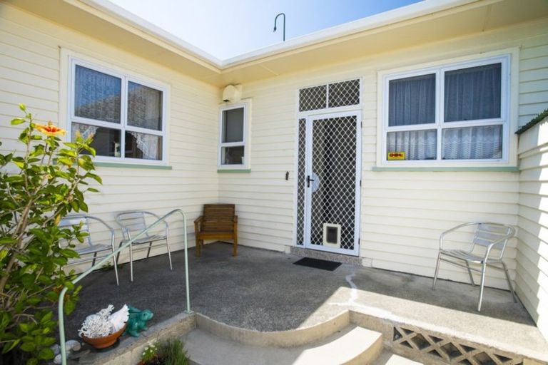 Photo of property in 19 Endcliffe Road, Kaiti, Gisborne, 4010