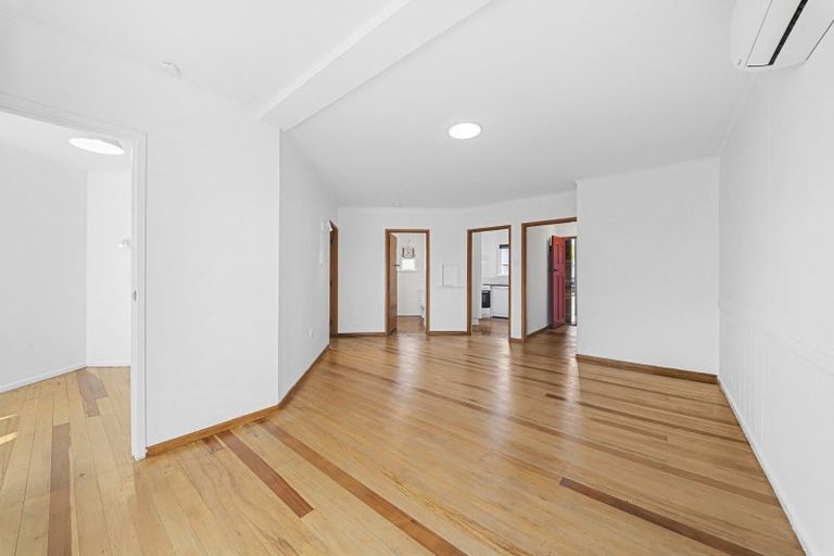 Photo of property in 2/184 Powderham Street, New Plymouth, 4310