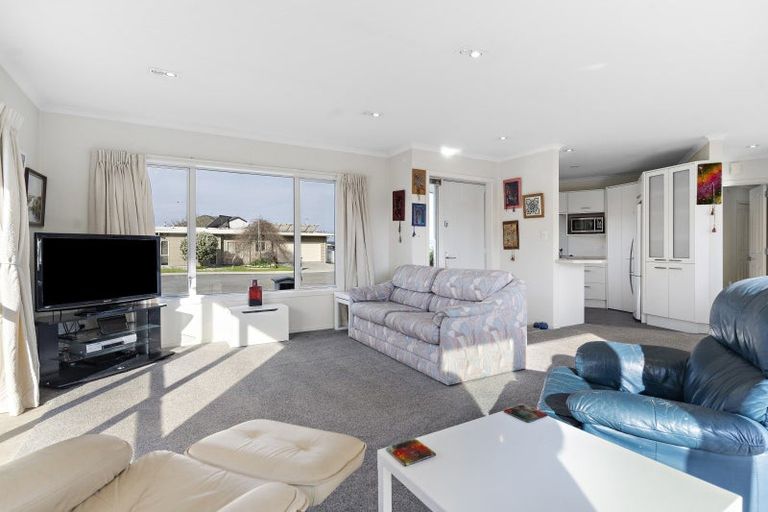 Photo of property in 7 Rosewood Grove, Masterton, 5810