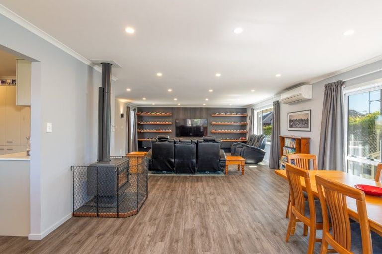 Photo of property in 100a Aorangi Road, Bryndwr, Christchurch, 8053