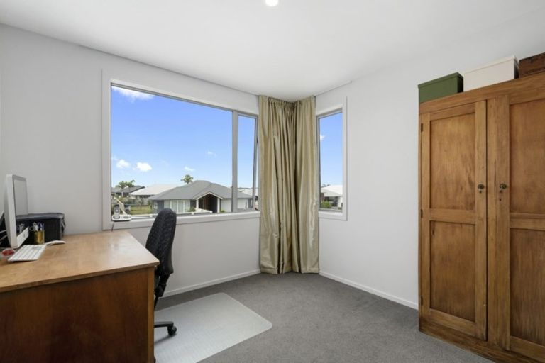 Photo of property in 2 Montia Close, Papamoa Beach, Papamoa, 3118