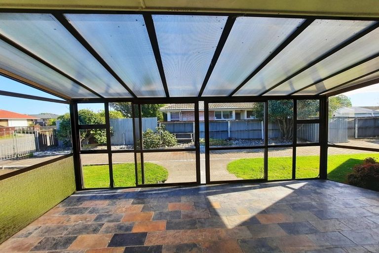 Photo of property in 4 Davidson Crescent, Hornby, Christchurch, 8042