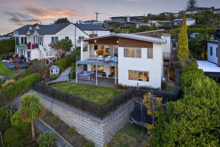 Photo of property in 12 Marama Crescent, Mount Pleasant, Christchurch, 8081