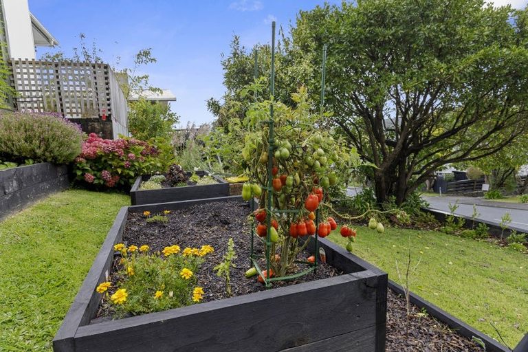 Photo of property in 18a Kingsley Street, Stokes Valley, Lower Hutt, 5019