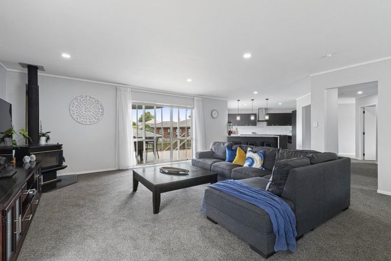 Photo of property in 2/32 Prospect Terrace, Pukekohe, 2120