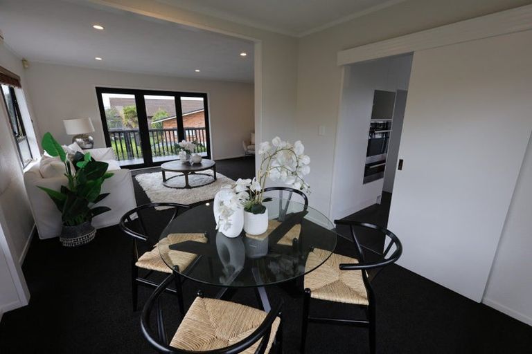 Photo of property in 141 West Harbour Drive, West Harbour, Auckland, 0618
