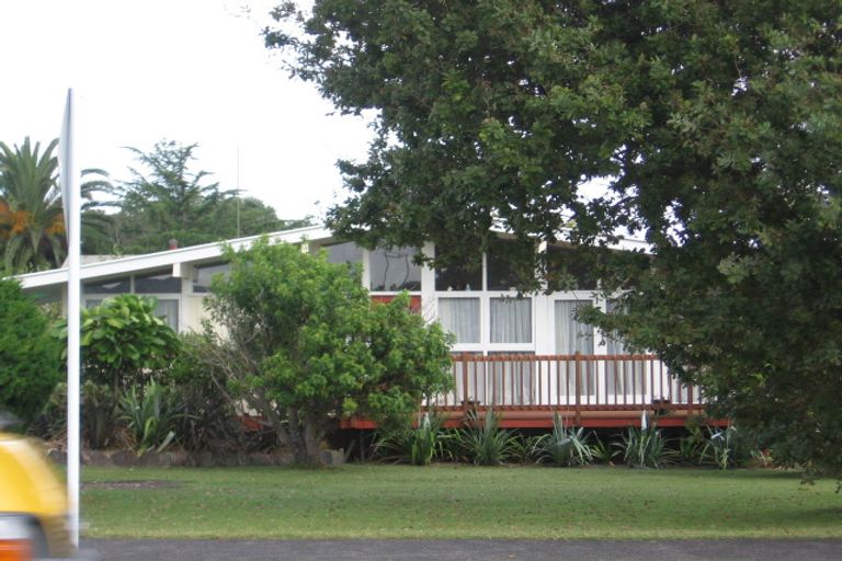 Photo of property in 93 Mcleod Road, Te Atatu South, Auckland, 0610