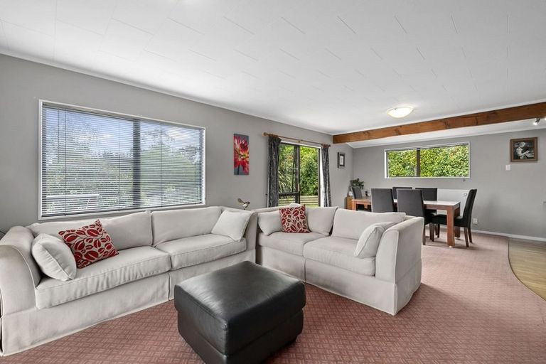 Photo of property in 15 Ashton Warner Way, Whitemans Valley, Upper Hutt, 5371