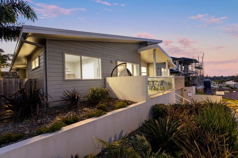 Photo of property in 14 Renner Place, Pyes Pa, Tauranga, 3112