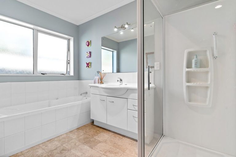 Photo of property in 11a Humphries Street, Greytown, 5712