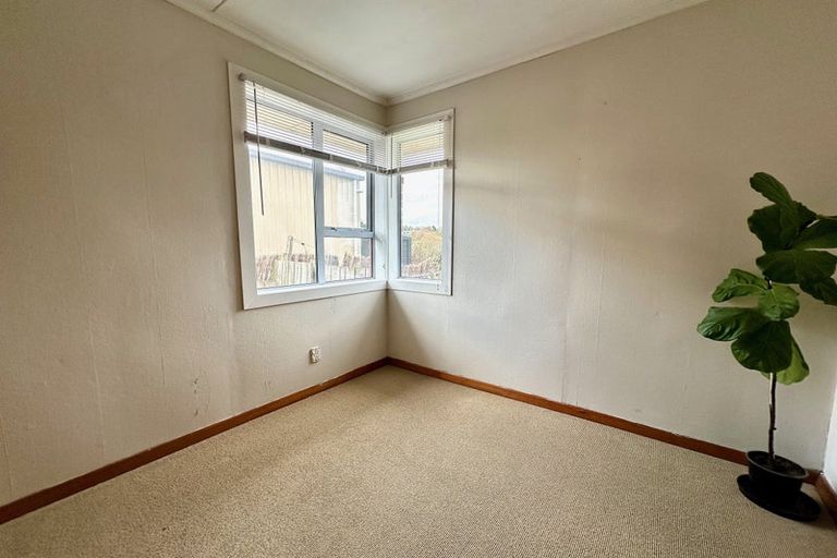 Photo of property in 6 Newarp Street, Balclutha, 9230