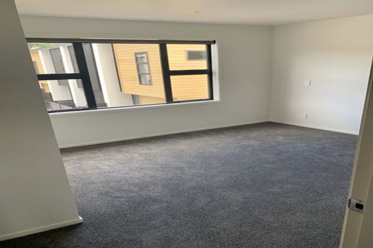 Photo of property in 4/240 Stokes Valley Road, Stokes Valley, Lower Hutt, 5019