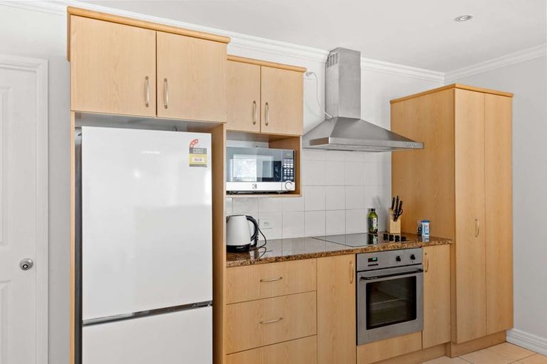 Photo of property in 1 Queen Street, New Plymouth, 4310
