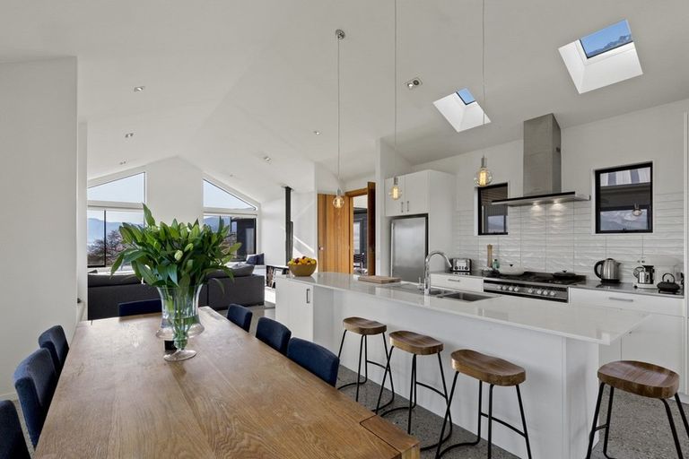 Photo of property in 7 Rabbiters Drive, Jacks Point, Queenstown, 9371