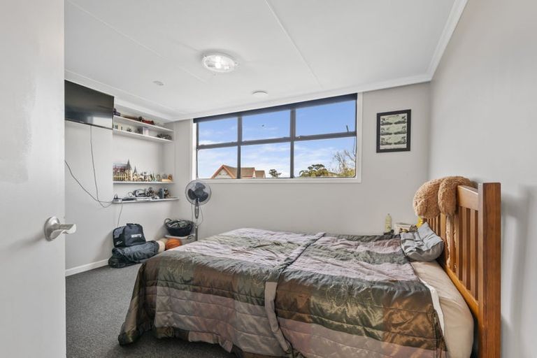 Photo of property in 16 Douglas Street, Hawera, 4610