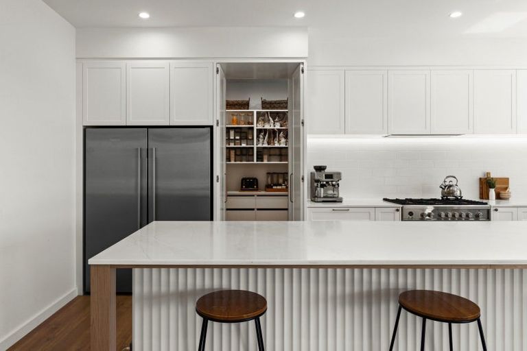 Photo of property in 3 Te Roera Drive, Taradale, Napier, 4112