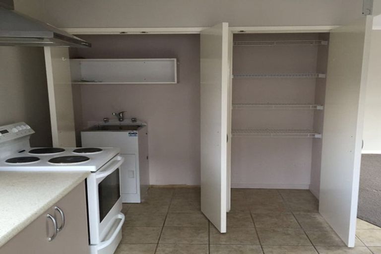 Photo of property in 5 Monet Grove, West Harbour, Auckland, 0618