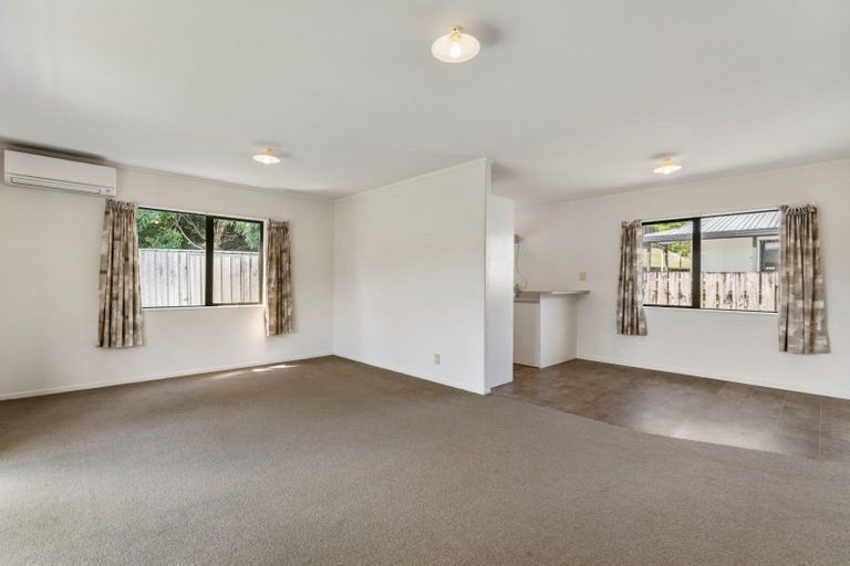 Photo of property in 10 Farrow Way, Welcome Bay, Tauranga, 3112