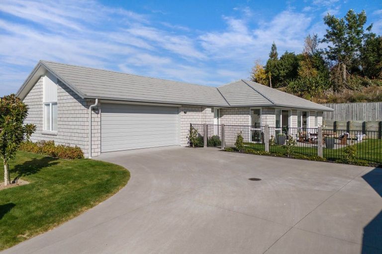 Photo of property in 23 Kahawai Place, Omokoroa, 3114