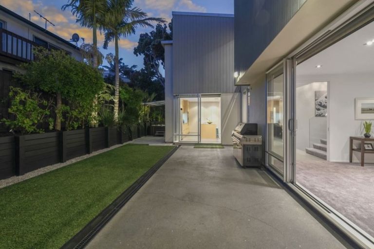 Photo of property in 6a Rewi Street, Torbay, Auckland, 0630