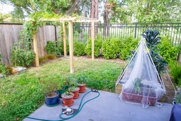 Photo of property in 2/48 Mohua Lane, Upper Riccarton, Christchurch, 8041