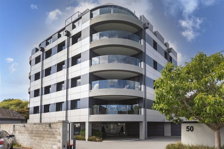 Photo of property in 50i Carlton Mill Road, Merivale, Christchurch, 8014