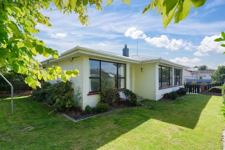 Photo of property in 2 Rowan Street, Hargest, Invercargill, 9810